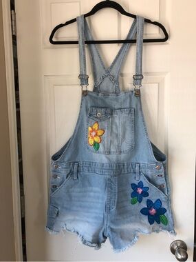 No Boundaries Shortalls - Women’s Denim Shortalls, w Embroidered Flowers. Sz XL